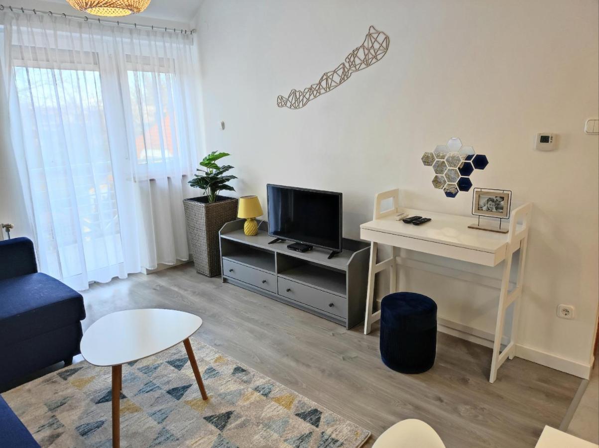 Arnyas Apartmanhaz Balatonlelle Dış mekan fotoğraf