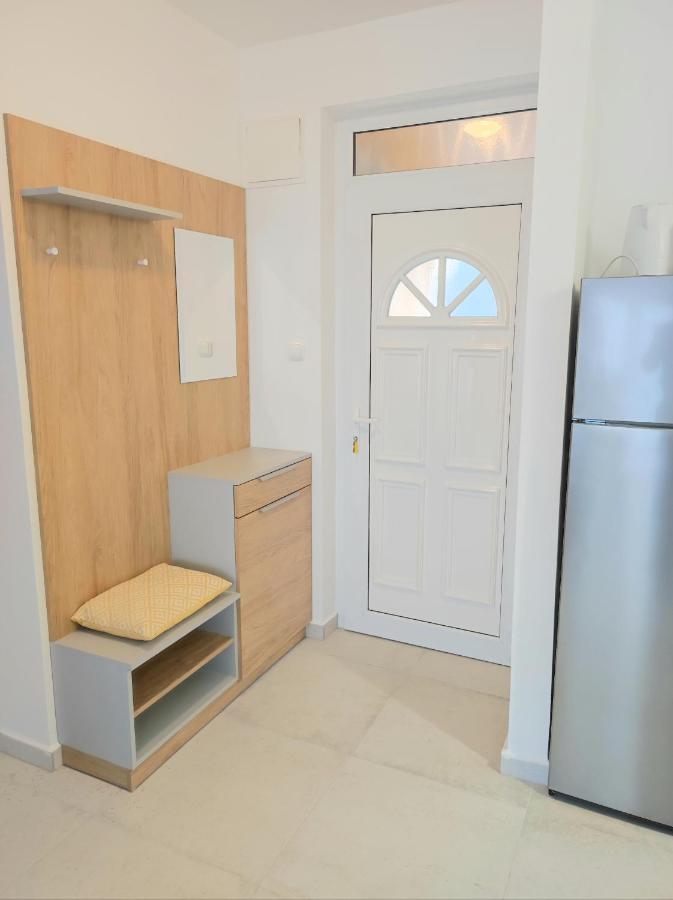 Arnyas Apartmanhaz Balatonlelle Dış mekan fotoğraf