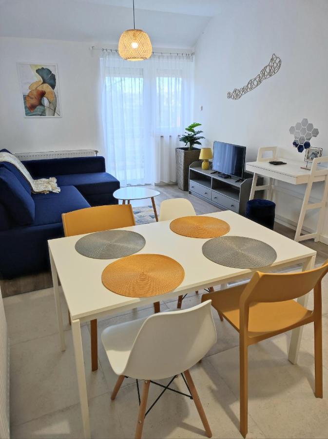 Arnyas Apartmanhaz Balatonlelle Dış mekan fotoğraf