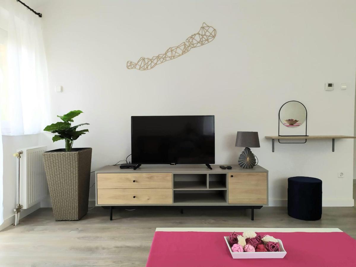 Arnyas Apartmanhaz Balatonlelle Dış mekan fotoğraf