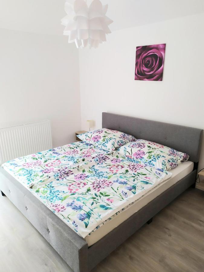 Arnyas Apartmanhaz Balatonlelle Dış mekan fotoğraf